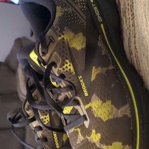 BROOKS GHOST 14